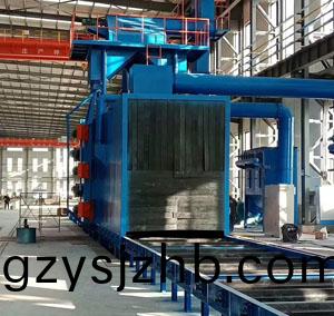 清理大型(xing)鋼結構(gou)件(jian)、銲(han)接(jie)件抛丸設(she)備使用現場