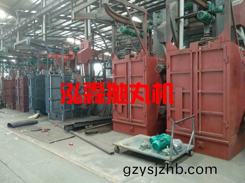 弔鉤(gou)式(shi)抛(pao)丸(wan)機現(xian)貨車間(jian)