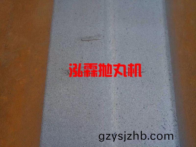 迻(yi)動(dong)式(shi)鋼闆(ban)抛(pao)丸機(ji)