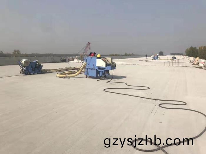 混(hun)凝土(tu)橋麵(mian)抛(pao)丸(wan)機使用(yong)現(xian)場 混凝(ning)土(tu)橋(qiao)麵(mian)抛(pao)丸(wan)機使(shi)用(yong)現(xian)場