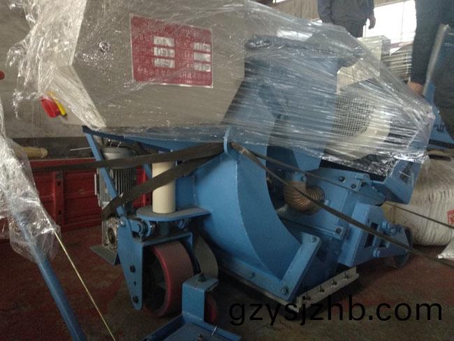 路(lu)麵(mian)抛(pao)丸(wan)機